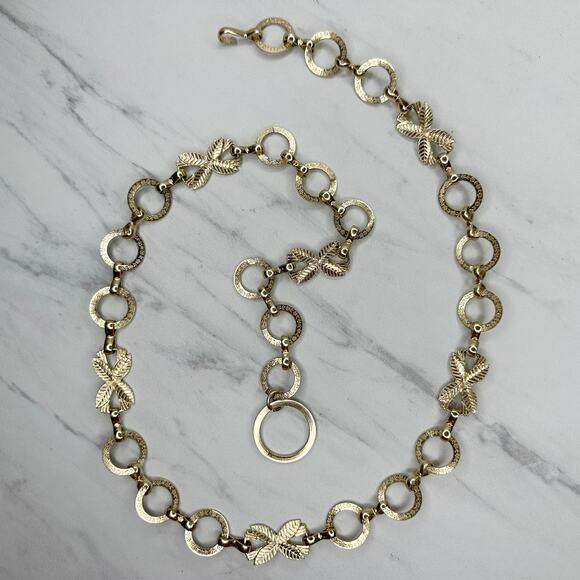 Lightweight Textured Gold Chain Link Belt XS/S Leaf Detail Adjustable โจ - Picture 1 of 13